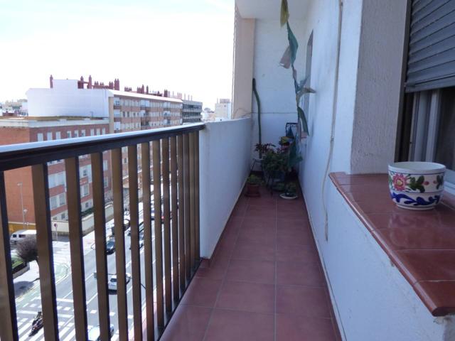 Amplia vivienda con vistas a la avenida principal junto a playa Santa María Del Mar photo 0