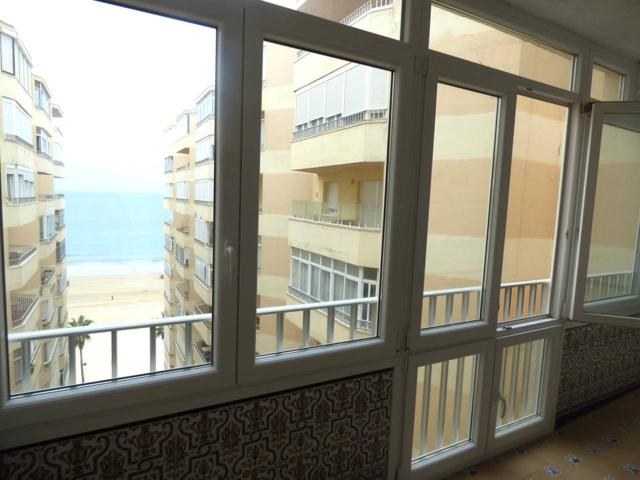 Si quieres ver el mar, esta es la oportunidad de tener el mar frente a tu casa, distribuida en 152 m2 de vivienda. photo 0