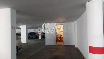 PARKING Y TRASTERO EN CENTRO photo 0