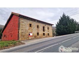 Casona de piedra con finca en el puerto del Escudo en Luena photo 0