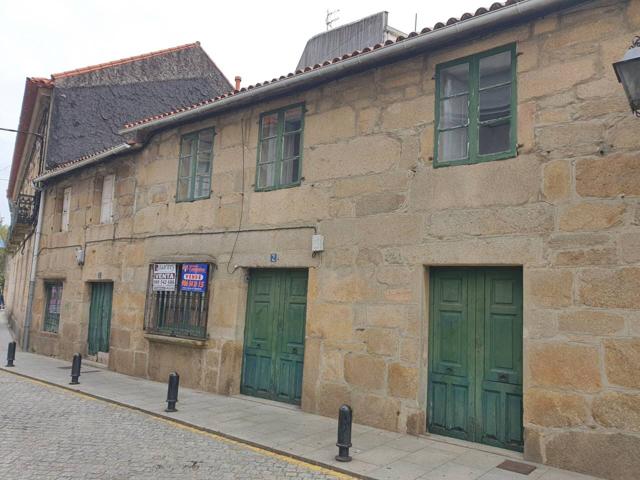 Casa para restaurar en pleno centro de Cambados photo 0