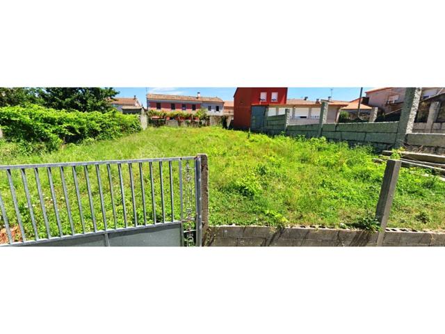 Venta de terreno en Cambados photo 0