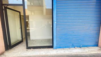 Local En venta en Terrassa photo 0