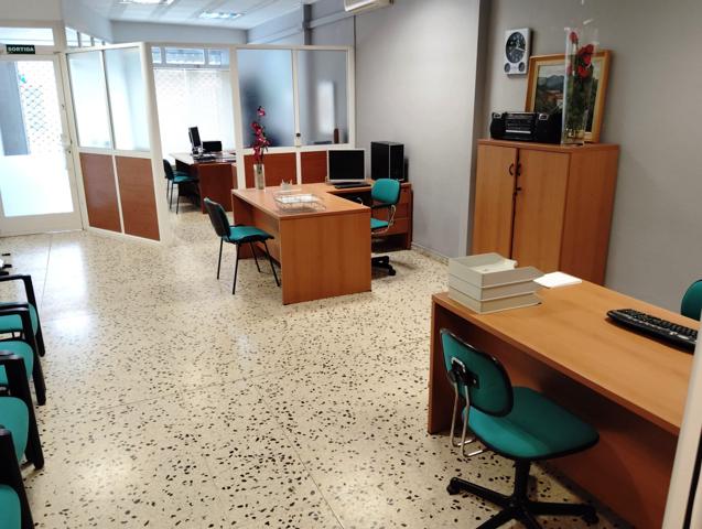 Local En venta en Terrassa photo 0