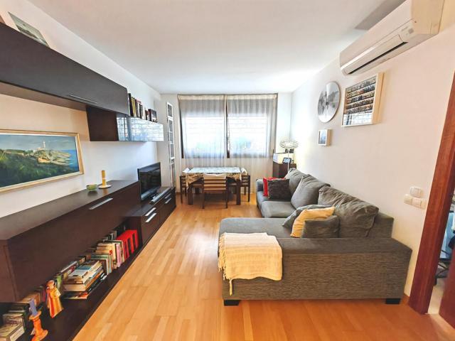 Piso En venta en Terrassa photo 0