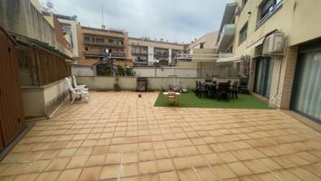 Piso En venta en Terrassa photo 0