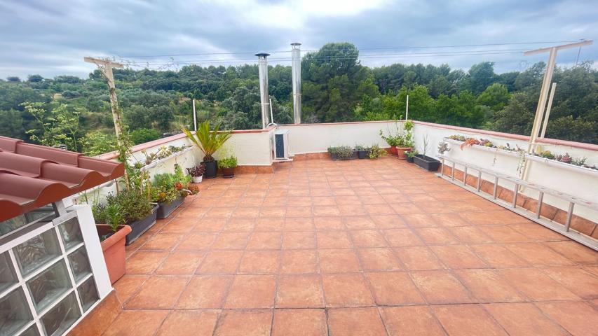 Villa En venta en Terrassa photo 0