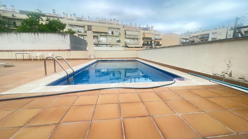 Piso En venta en Terrassa photo 0