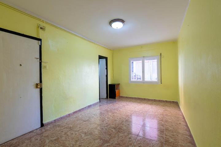 Piso En venta en Terrassa photo 0