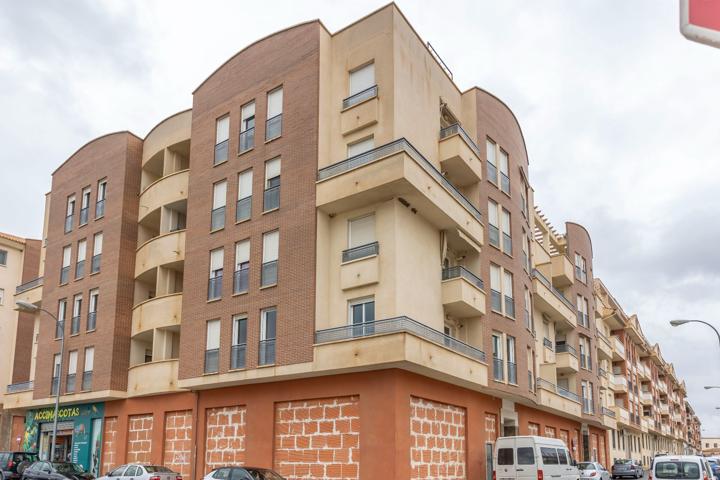 Piso En venta en Guadix photo 0
