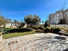 Impresionante bajos en segunda linea de mar con jardín privado de 329 m2 photo 0