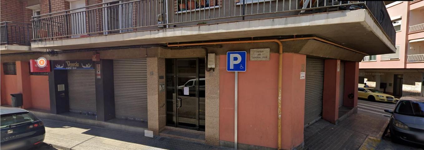 Local En venta en Manresa photo 0