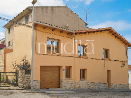 Unifamiliar adosada - Masies de Roda, Les photo 0