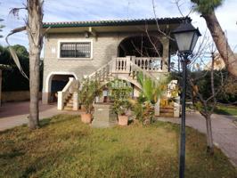 Chalet en venta Monserrat photo 0