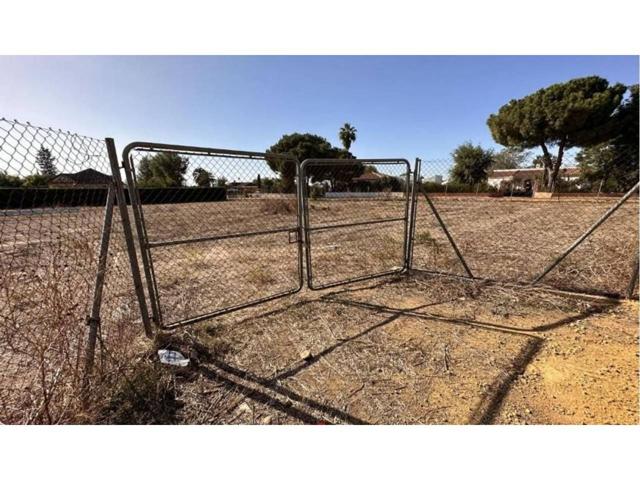 Terreno Urbanizable En venta en Carmona photo 0