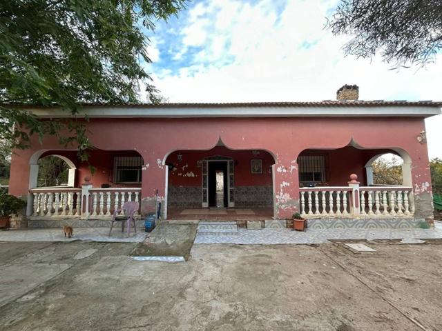 Villa En venta en Carmona photo 0