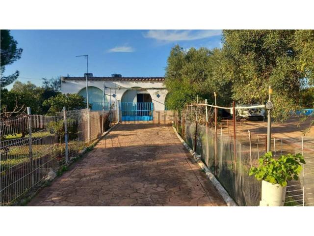 Chalet unifamiliar en venta en Carmona photo 0