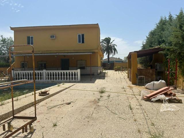 Chalet unifamiliar en venta en San José de La Rinconada photo 0
