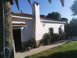 Casa en venta en Carmona photo 0