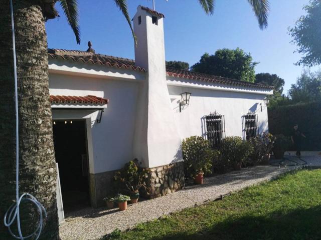 Casa en venta en Carmona photo 0