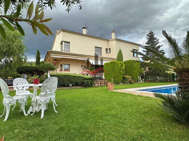 Chalet - Torre - Avinyonet de Puigventos photo 0