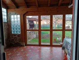 Chalet en venta en la Merindad de Montija photo 0