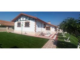 Chalet unifamiliar en una planta en urbanización de  Medina de Pomar photo 0