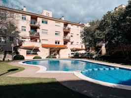 Encantadora Planta Baja con Jardín, Piscina y Parking en Montbrió del Camp photo 0