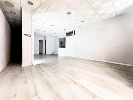 Local comercial en zona Plaza Llibertat, Reus photo 0