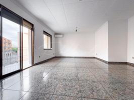 Precioso piso con terraza en Bonavista, Tarragona photo 0
