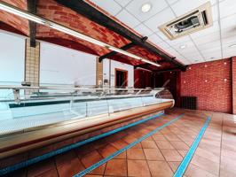 Local comercial en alquiler en Reus photo 0