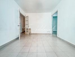 Piso con encanto en pleno centro de Reus photo 0