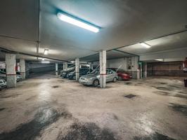 Plaza de parking en el centro de Torredembarra photo 0