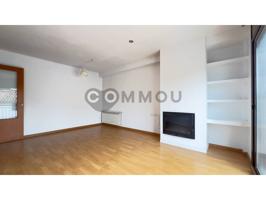 Piso en venta en Seva photo 0