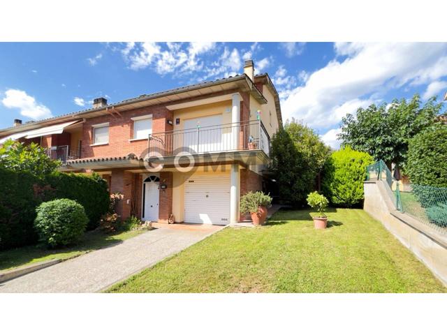 Casa en venta en Sant Quirze de Besora photo 0