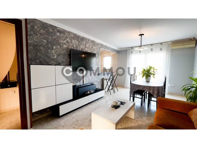 Casa adosada en venta en Vic photo 0