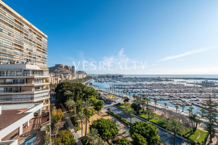 Piso En venta en Centro, Alicante photo 0
