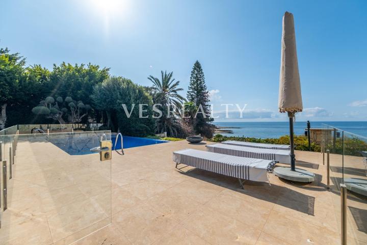 Exclusiva Villa en Primera Línea de Mar en Cabo Huertas photo 0