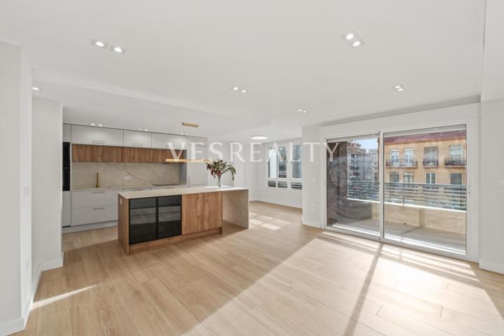 Piso en Avenida de la Estación, Alicante! photo 0