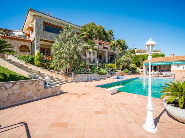 Villa En venta en Chiva photo 0