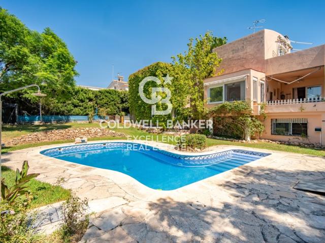 Villa En venta en Riba-Roja De Túria photo 0