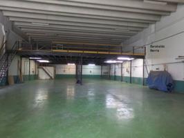 Nave comercial en alquiler en Trapagaran photo 0