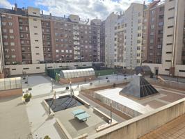 MAGNIFICO PISO DE LUJO EN LA CHANTRIA CON GARAJE EN URBANIZACION CON CANCHAS DE PADEL photo 0