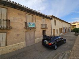 PRECIO NEGOCIABLE .Preciosa casa rural con patio y finca de 4000 m2 photo 0