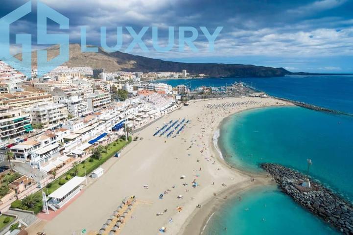 Terreno con vistas al mar en Los Cristianos. photo 0
