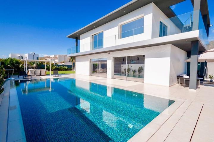 Impresionante villa de lujo en Playa Paraíso photo 0