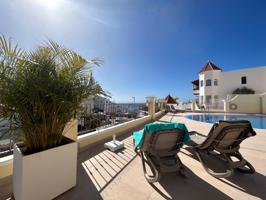 Apartamento con vistas al mar en La Caleta. photo 0
