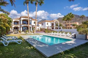 Villa de Lujo con amplio exterior en Costa Adeje photo 0