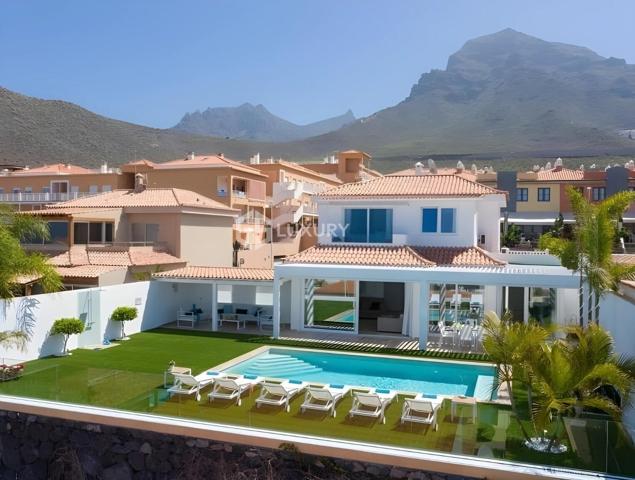 Villa de Lujo Reformada en El Madroñal photo 0