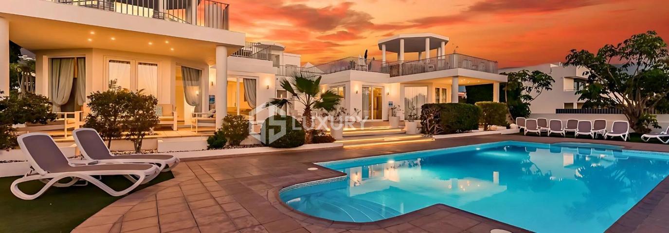 Villa en Calle La Vera, Playa Paraíso photo 0